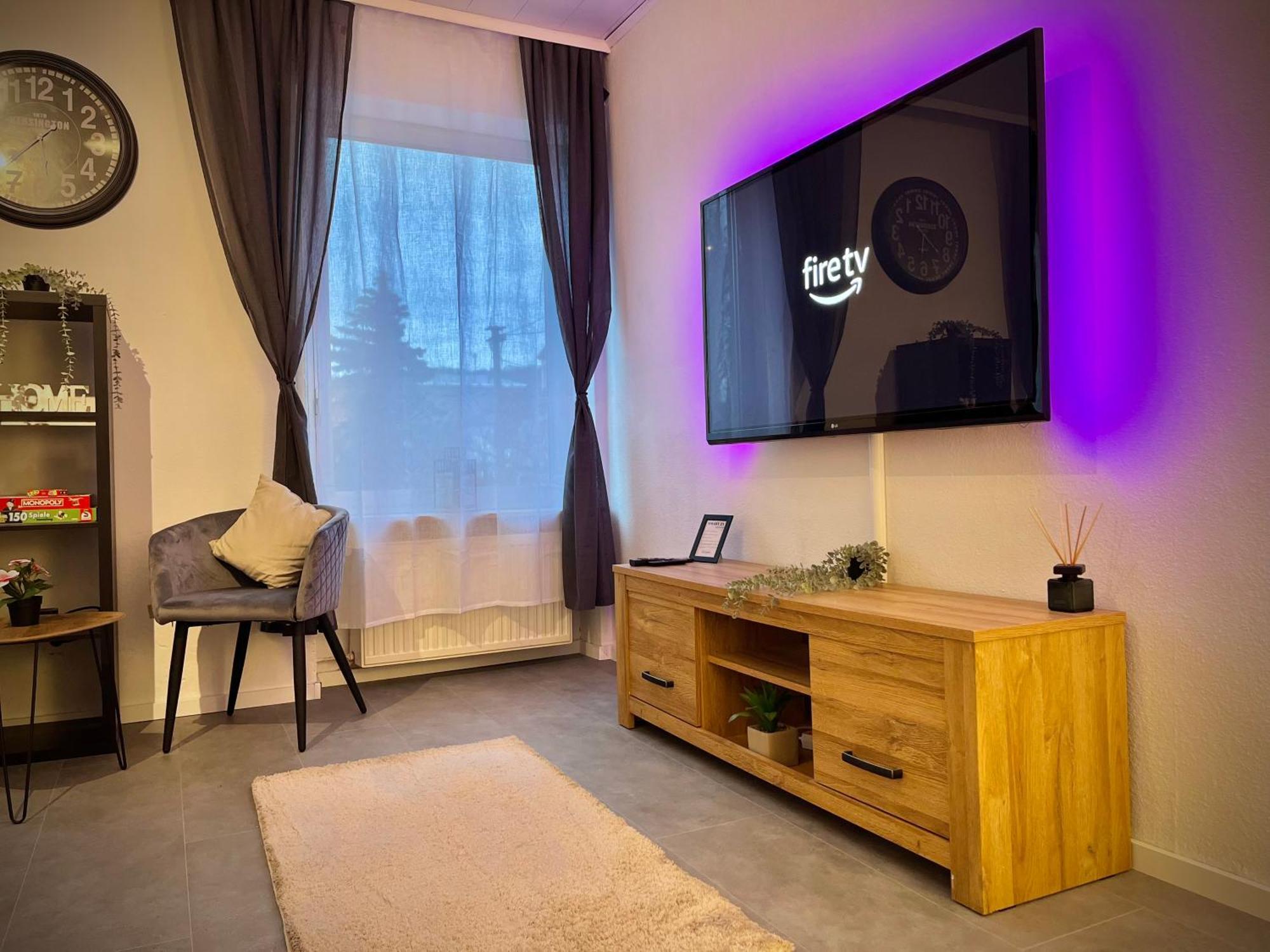 G&G Luxury Apartment Am Stadtpark Бендорф Экстерьер фото