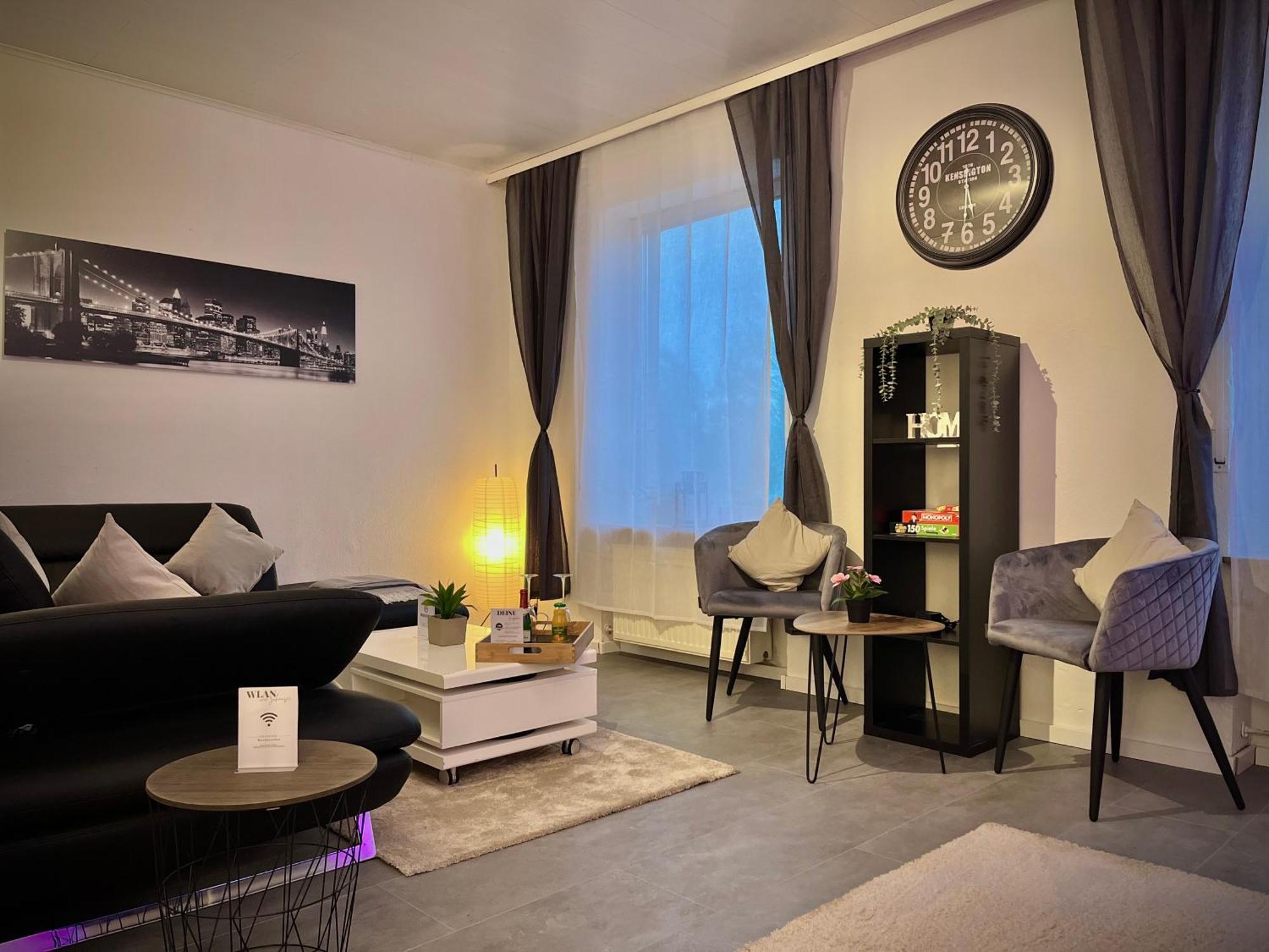 G&G Luxury Apartment Am Stadtpark Бендорф Экстерьер фото