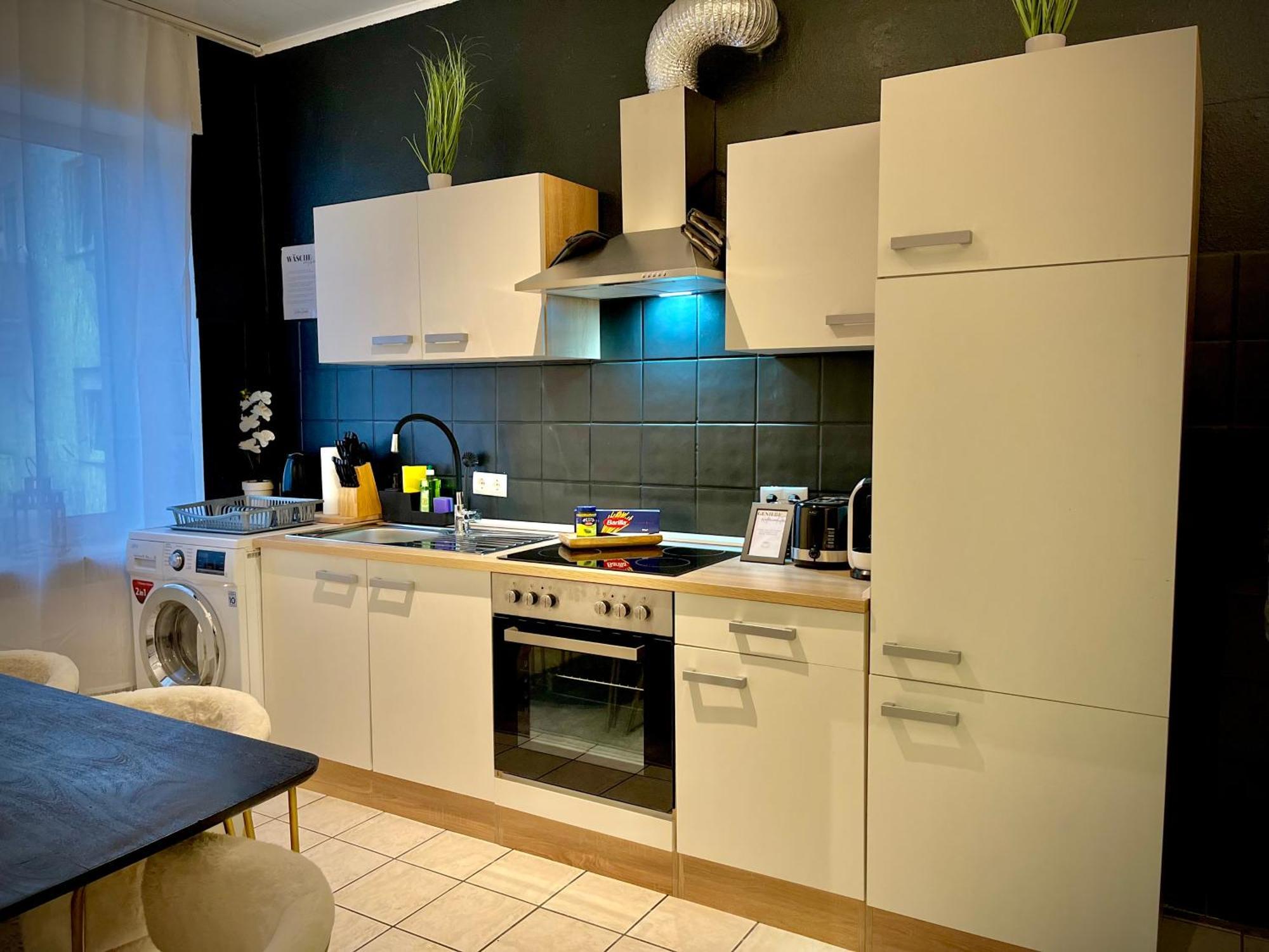 G&G Luxury Apartment Am Stadtpark Бендорф Экстерьер фото